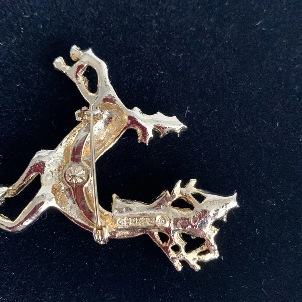 Gerry’s Reindeer Brooch Pin VTG Enamel Gold Tone Holly Leaves Berries Christmas